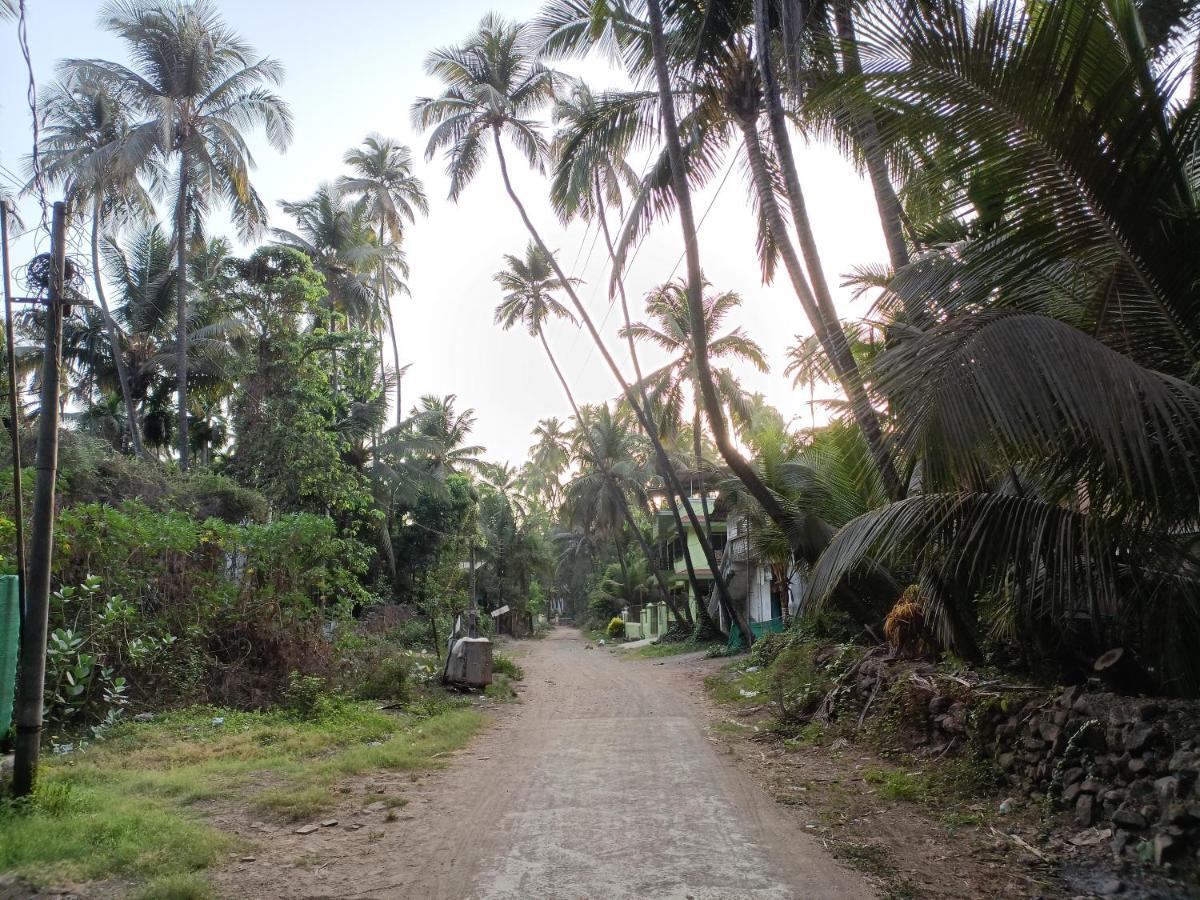 Parvati Niwas Homestay -Nearby Revdanda Beach & Fort - Wifi Available Alībāg Esterno foto